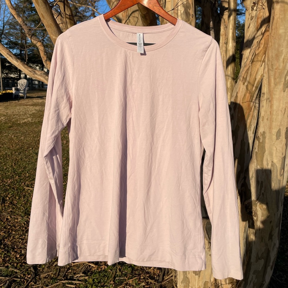 Athleta Soft Pink Lavender Long Sleeve Scoop Neck Tee Athleisure